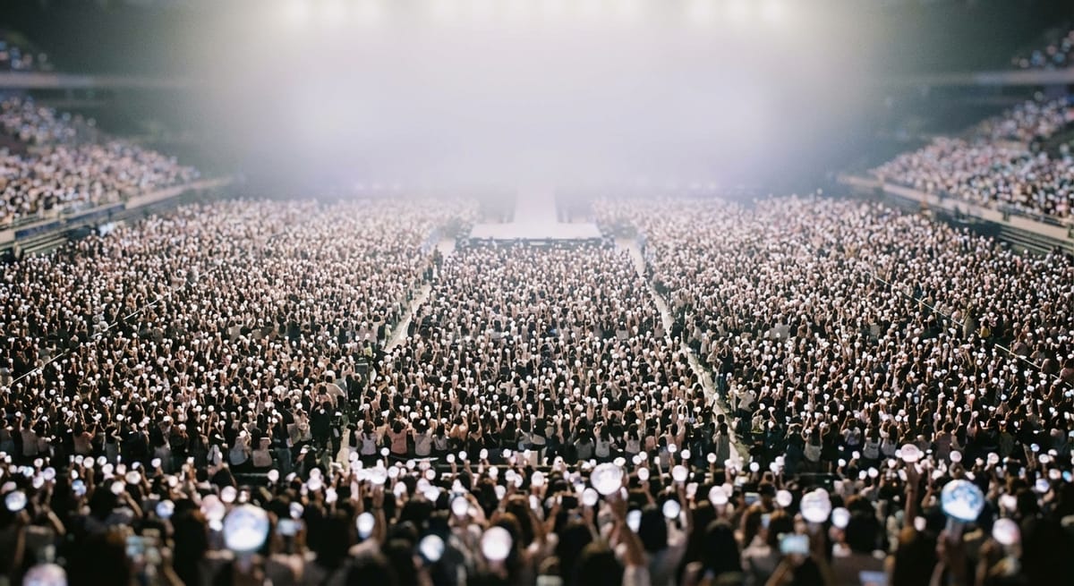 SEVENTEEN RIGHT HERE — 자체 제작 아이돌의 정점